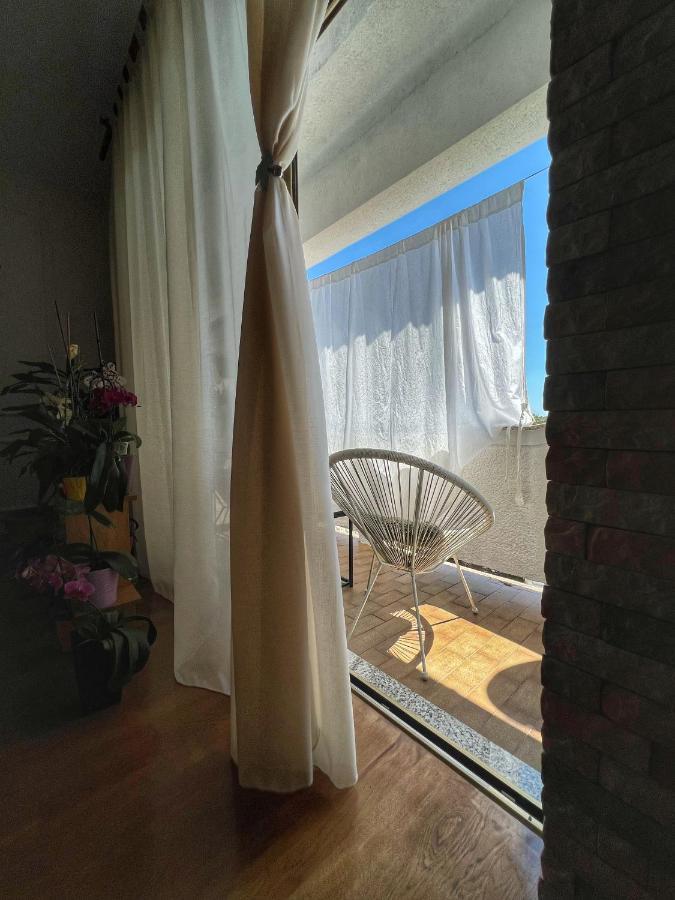 Apartmani Mia Palit Esterno foto