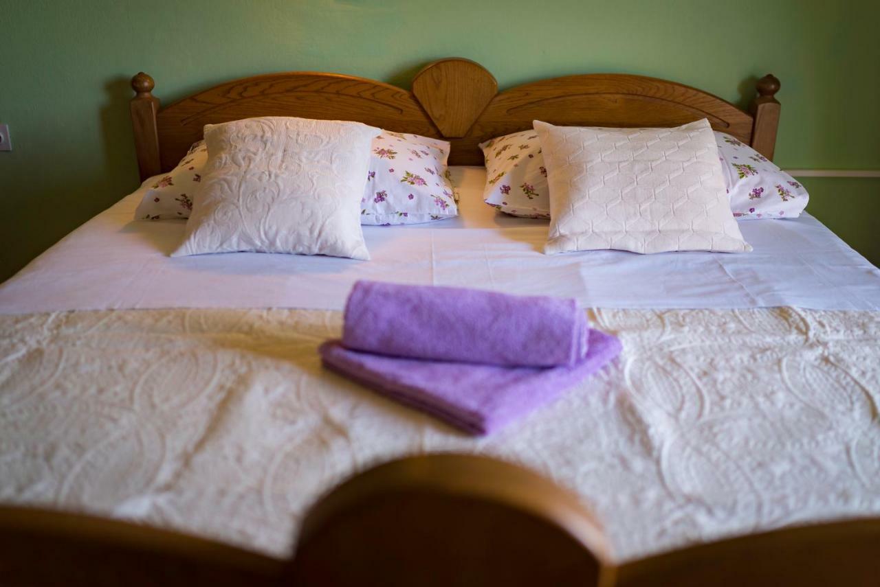 Apartmani Mia Palit Esterno foto